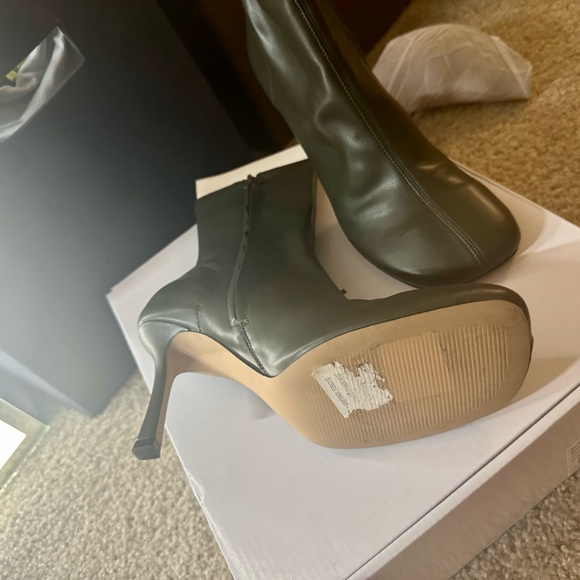 NA-KD | Rounded Toe Ankle Boots in Khaki Green, size 39 EU / 8.5 US - Picture 8 of 10